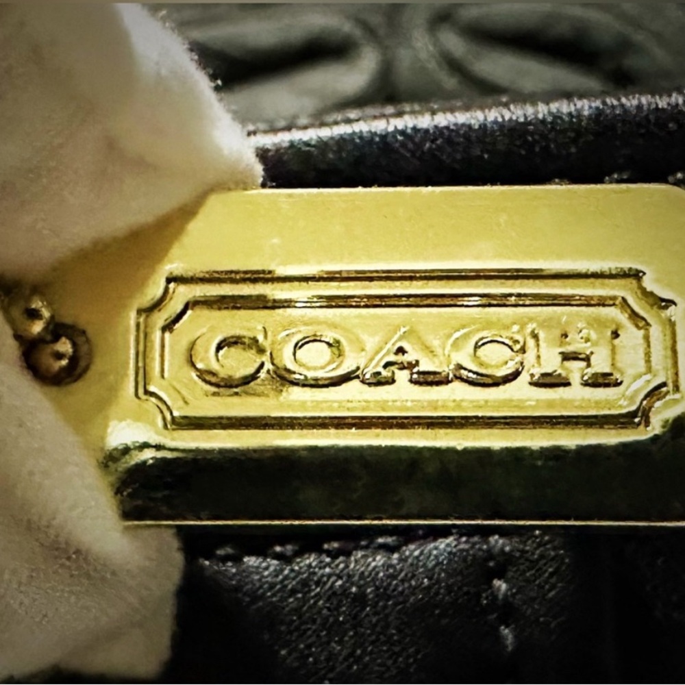 Vintage style Coach Black Leather Shoulder Bag with Gold Accents - Picture 5 of 17